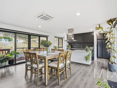 332 Gillies Road, Granton