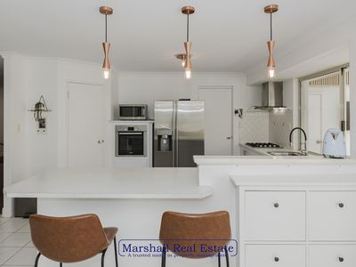 28 Newgain Cres, Carramar