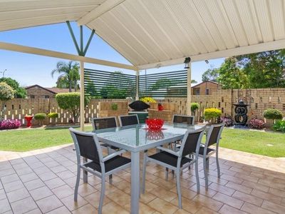 2 Barnard St, Carindale