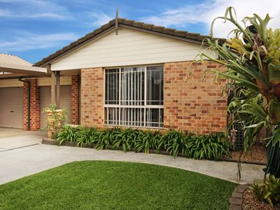 2 / 4 Ball Place, Albion Park Rail