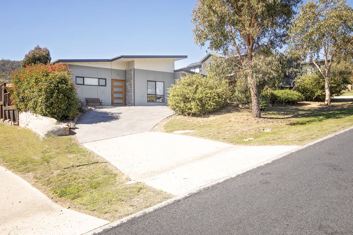 13 Kunama Drive, East Jindabyne