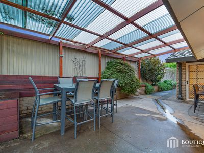 5 Outlook Drive, Dandenong North