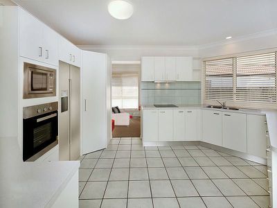 7 Driver Court, Tewantin