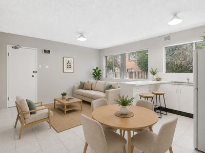 4 / 20 Bringelly Road , Kingswood