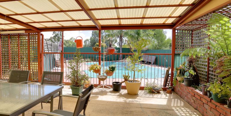 8 Caulfield Street, Violet Town