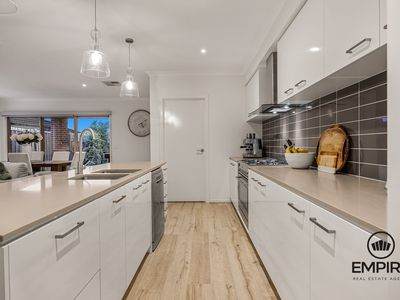 31 Kershope View, Clyde North