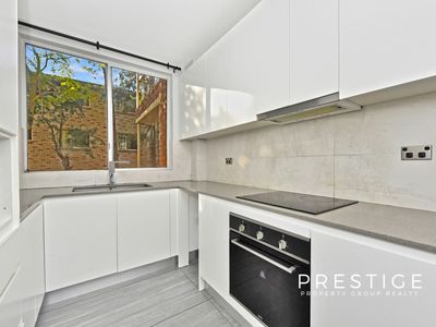1 / 42 Gloucester Road, Hurstville
