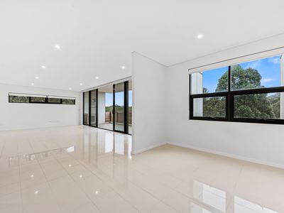 7 / 97 Caddies Boulevard, Rouse Hill