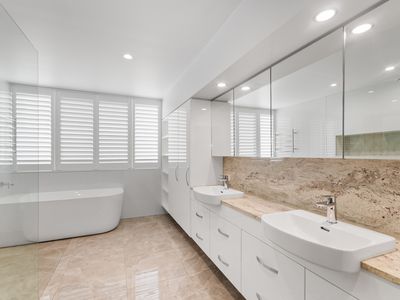 3 / 106 The Strand, North Ward