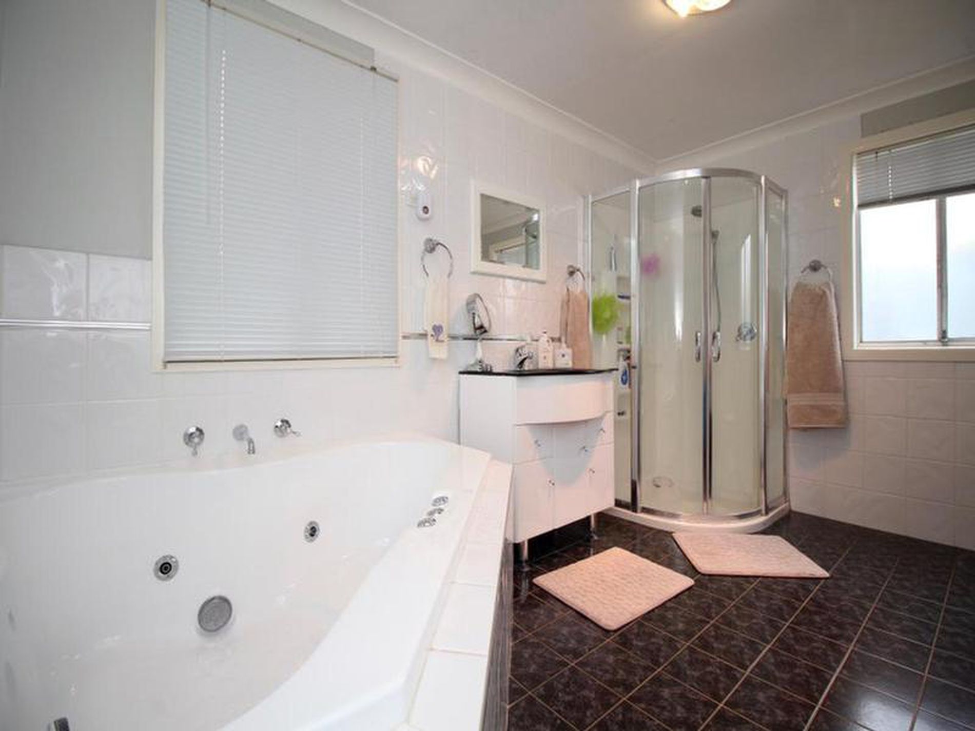 7 Alamein Walk, West Bathurst