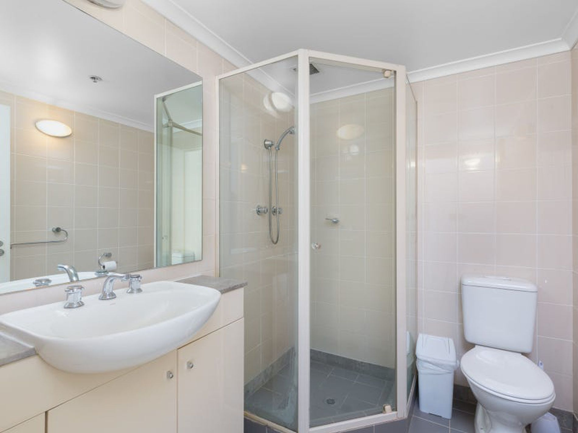 1205 / 1 Hosking Place, Sydney