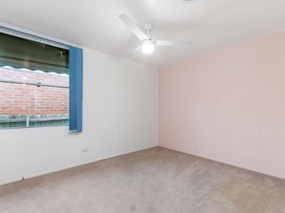 13 Glomar Grove, Sale