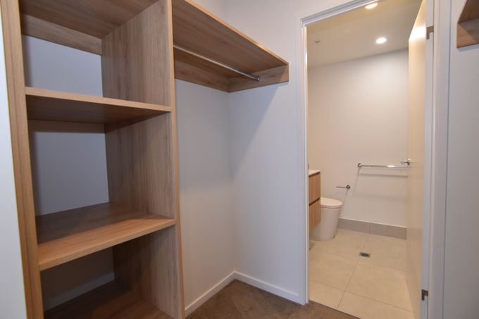 212 / 11 Waterside Retreat, Birtinya