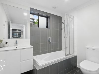 2105 / 18 Comer Street, Coopers Plains