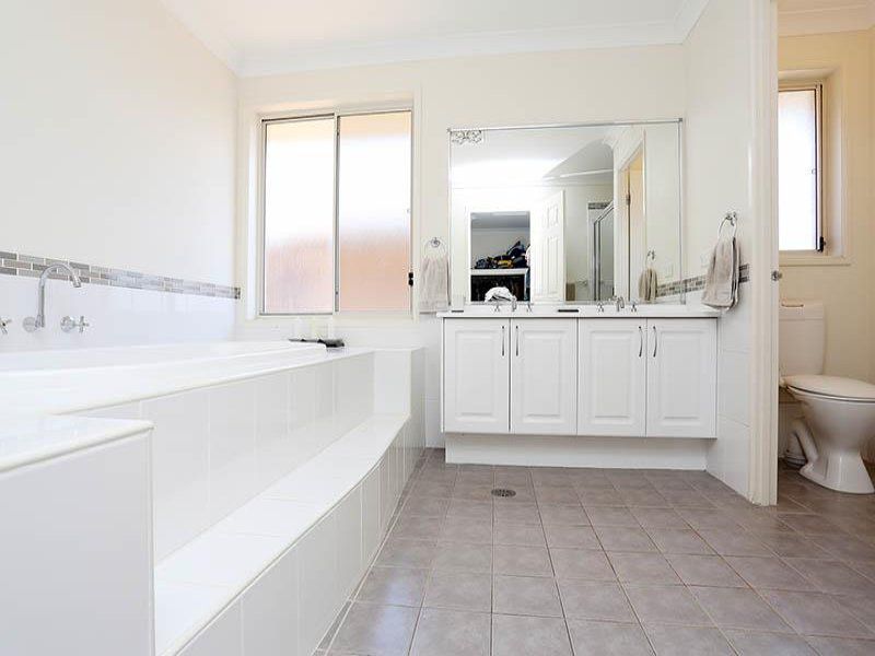 54 Marie Ave, Glenwood