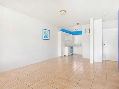 9 / 76-80 Little Street, Forster