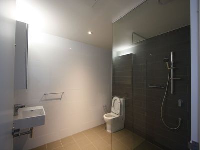 818 / 17 Chatham Road, West Ryde