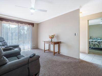 2B Eaglemont Drive, Swan View