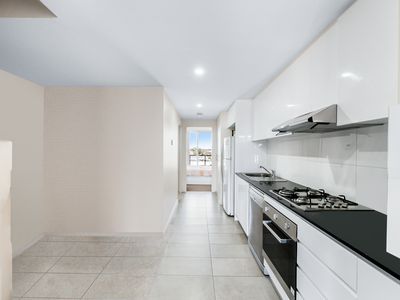 27 / 17-21 The Crescent, Fairfield