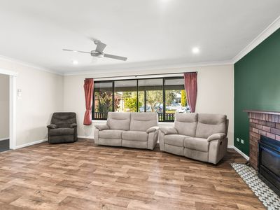 31 Brinawarr Street, Bomaderry