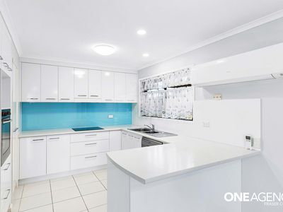 6 / 6 Dayman Street, Urangan