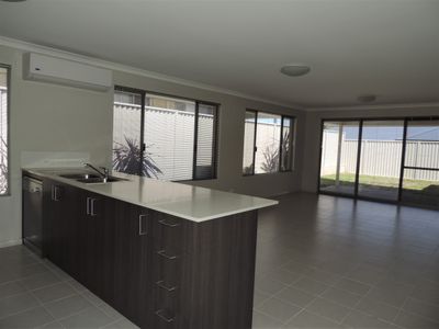 9 Regatta Way, Alkimos