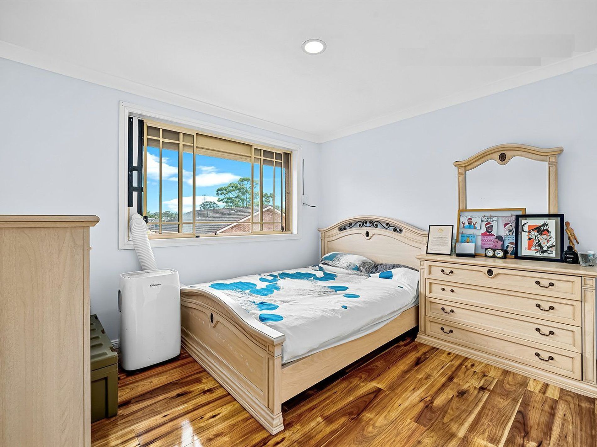 2 / 5 Corella Road, Green Valley