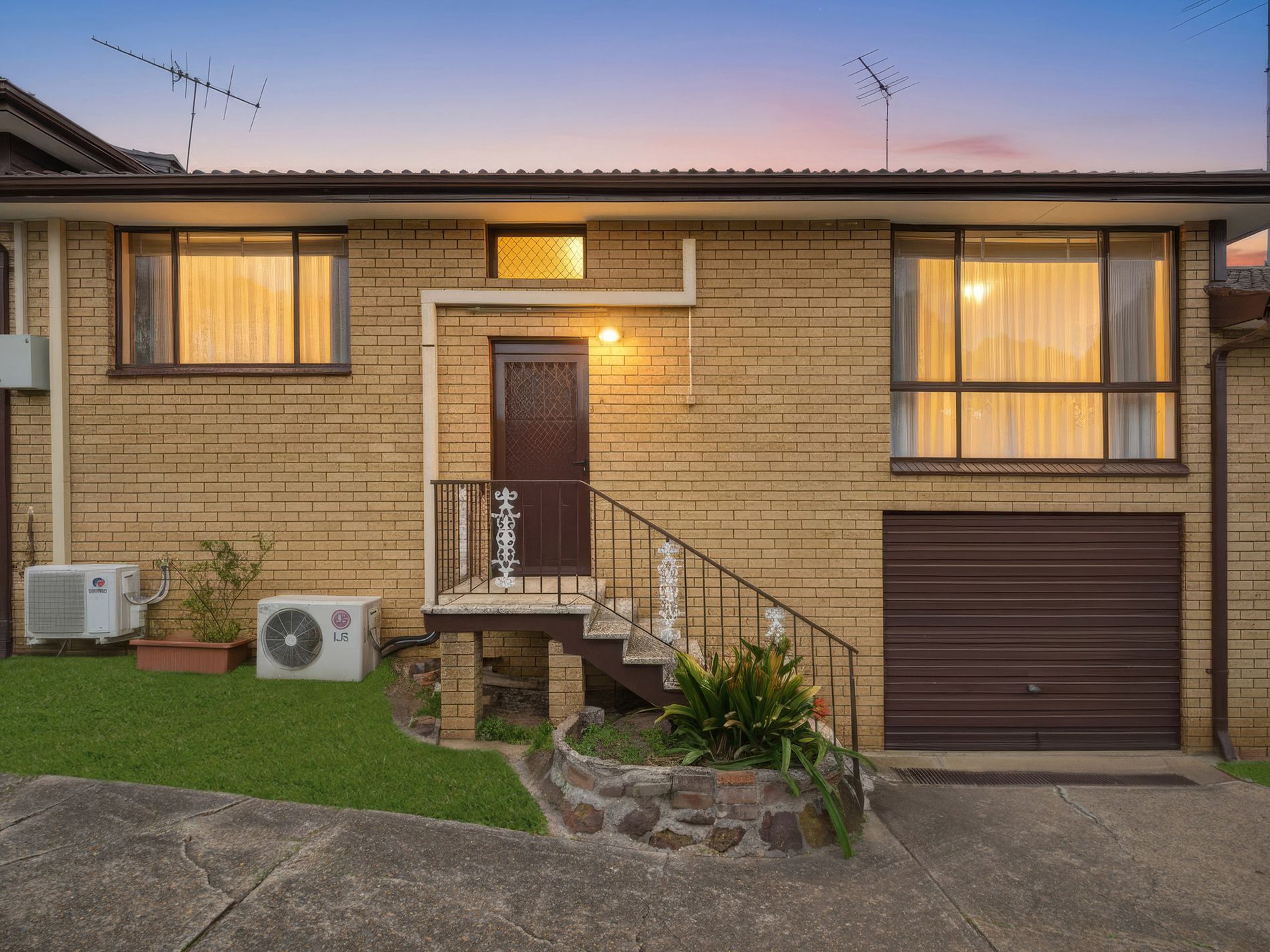 2 / 62 Bassett Street, Hurstville