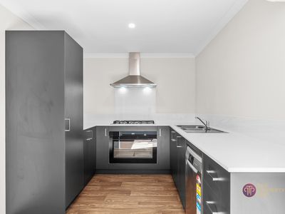 15 Gainford Way, Ridgewood