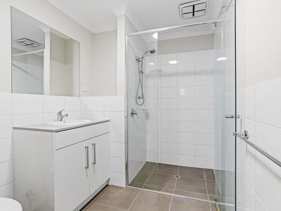 6 / 148 Wharf Street, Cannington