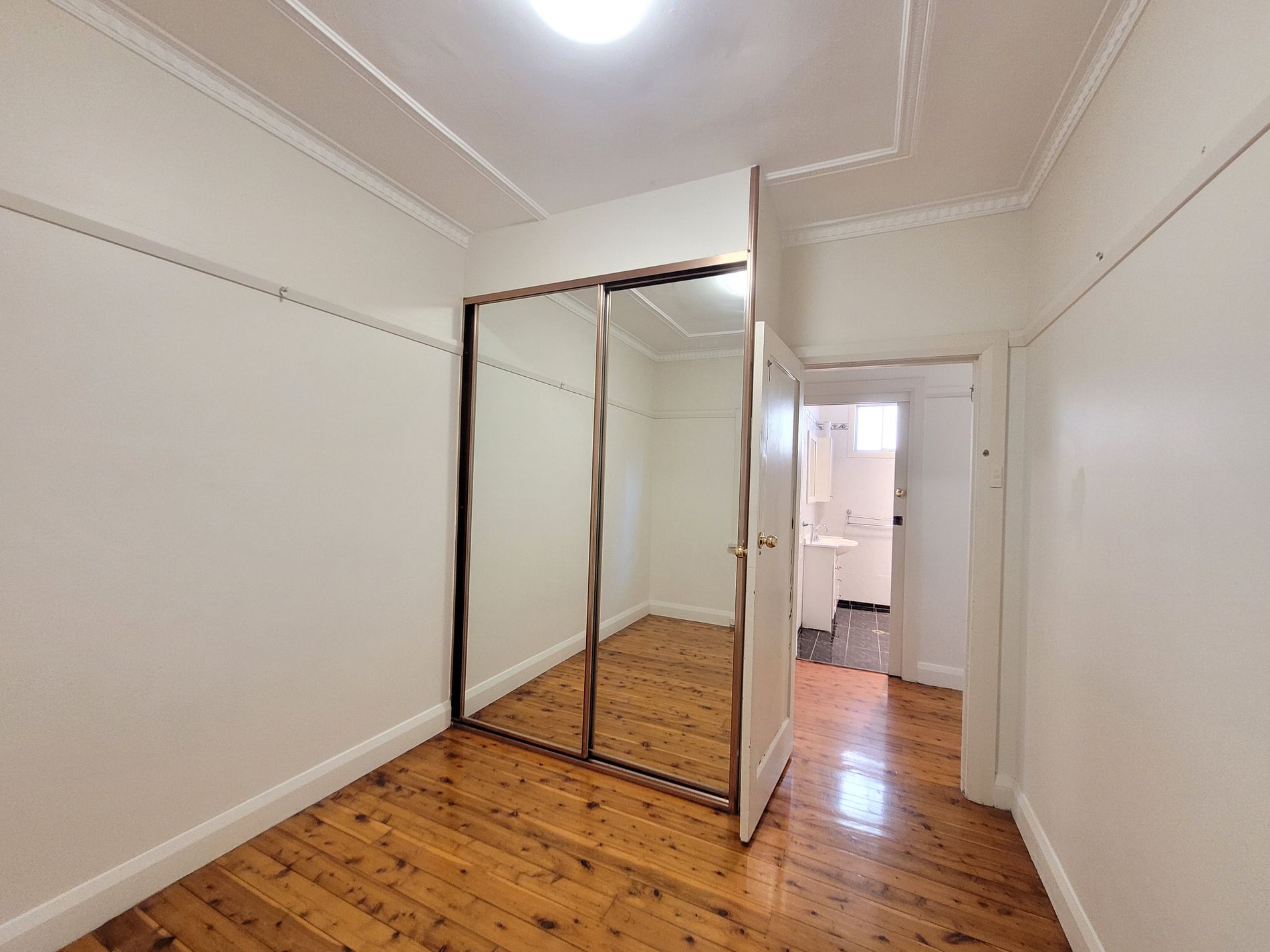 3 Phillip Street, Roselands