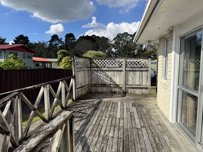 11 Brookbank Place, Glenview