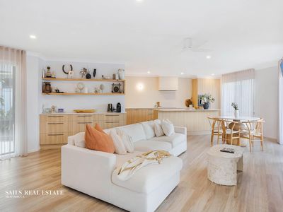 2 / 8 Lisa Court, Merimbula