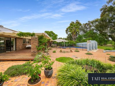 65 Waldara Drive, Waldara