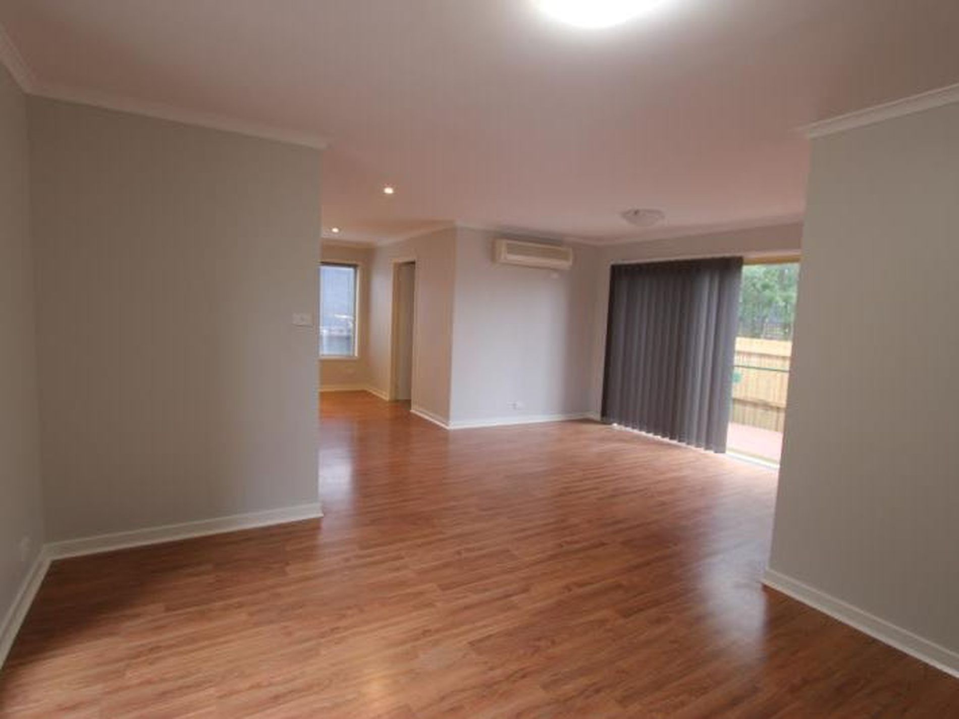 2 / 328 Aberdeen Street, Manifold Heights