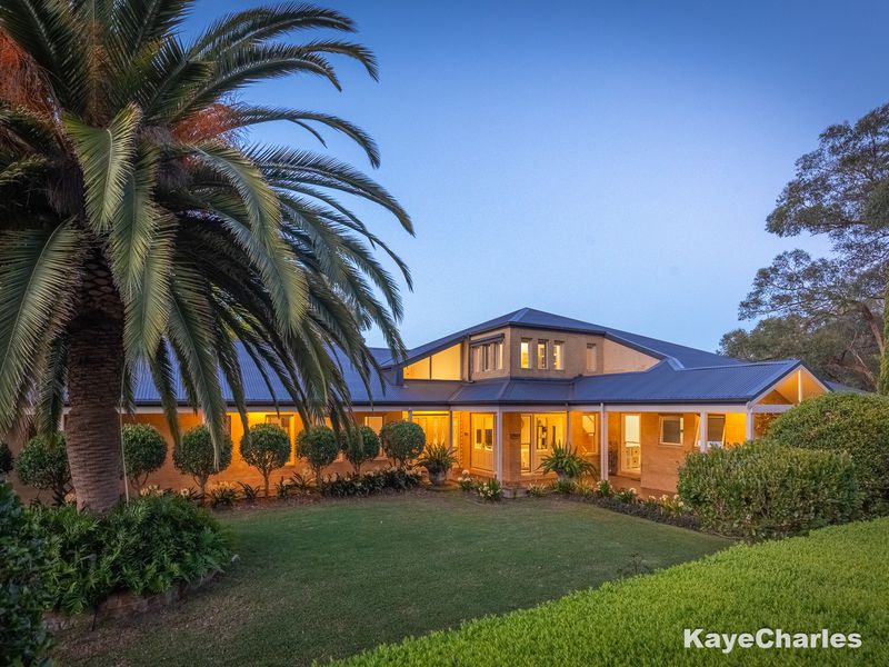 2 Thomson Road, Beaconsfield Upper