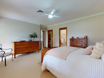 20R Woodstock Road, Dubbo