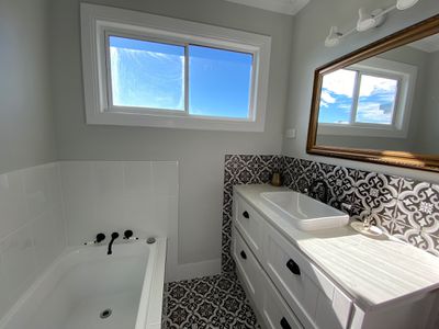 2 Saunders Street, Point Vernon