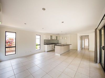 6 Bernard Crescent, Kingaroy