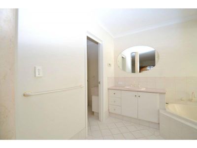 7 Japonica Heights, Halls Head