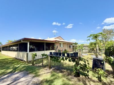 2 Merrilyn Court, Urangan