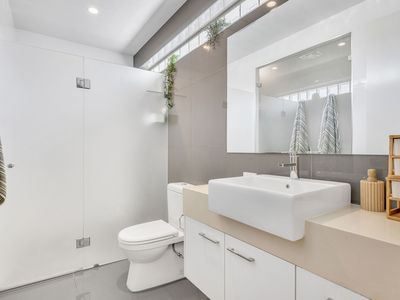 2 / 11 Bindaree Crescent, Mooloolaba