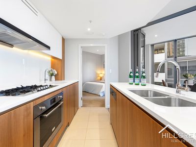 805 / 2 Wentworth Place, Wentworth Point