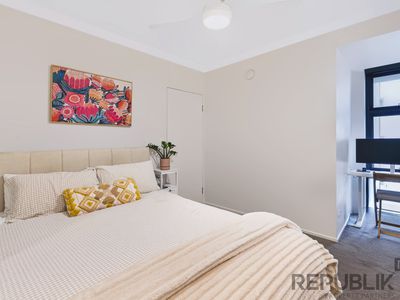 402 / 11 NORMAN STREET, Southport
