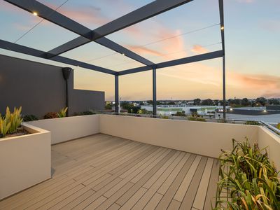 1 / 3 Dongara Street, Innaloo