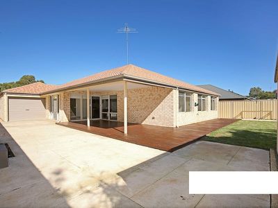 86 Touchstone Dr, Dawesville