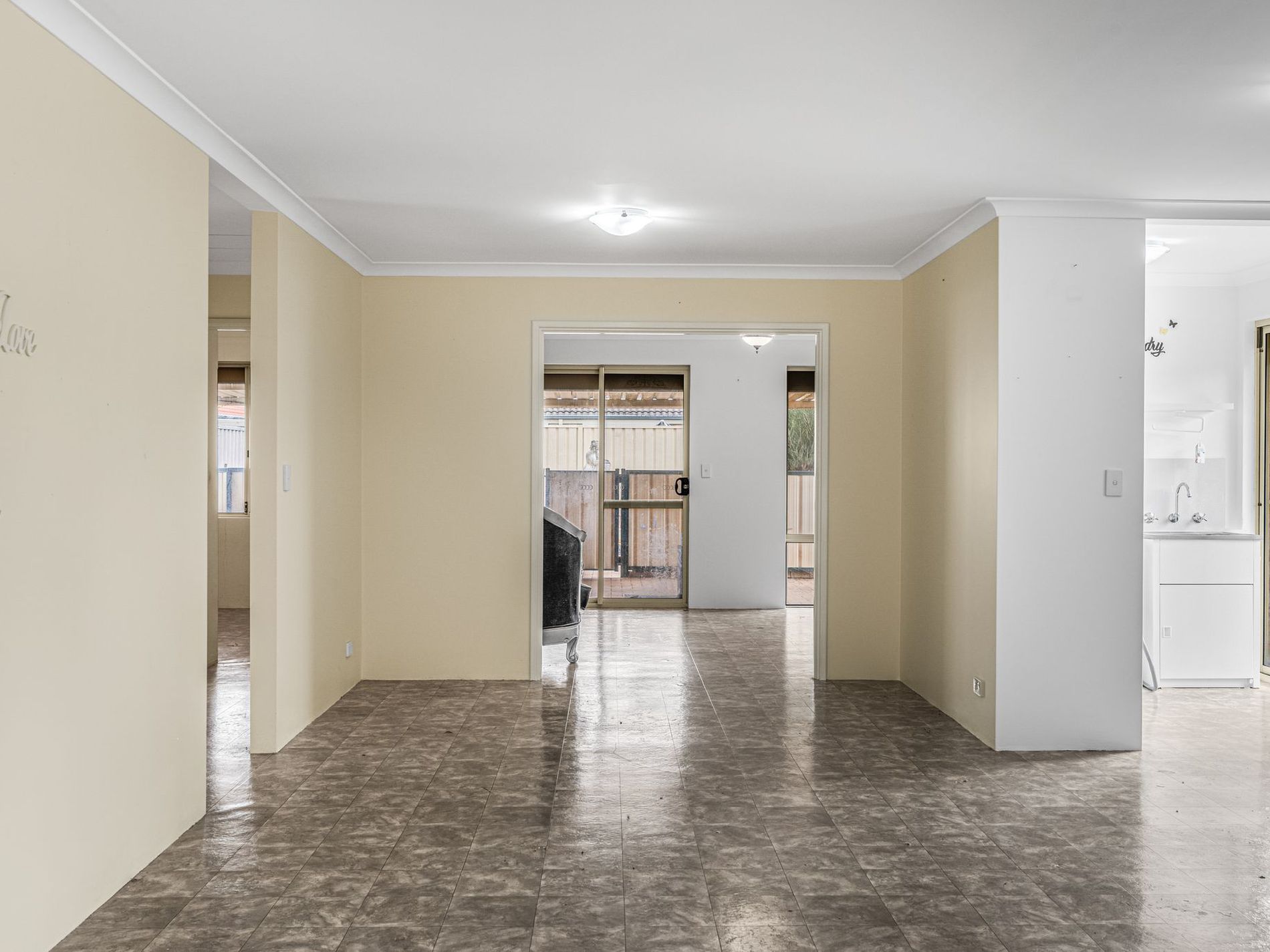 6 Tuscany Place, Caversham
