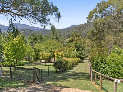 173 Simmonds Creek Road, Tawonga South