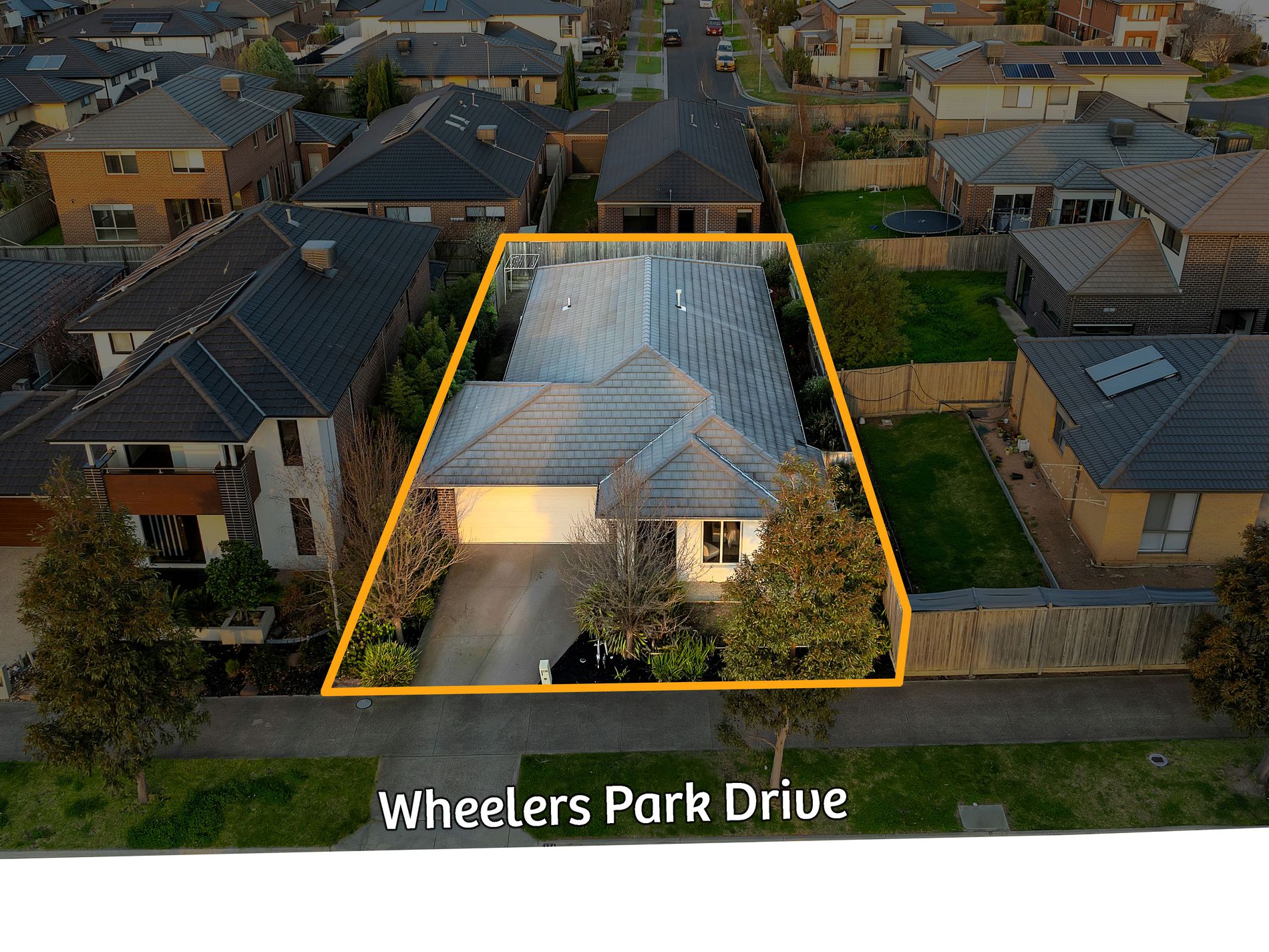174 Wheelers Park Drive, Cranbourne North