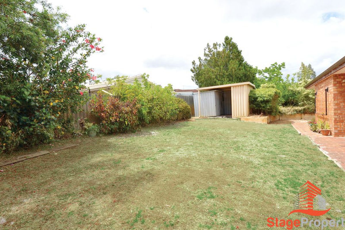 15 Burnett Avenue, Leeming